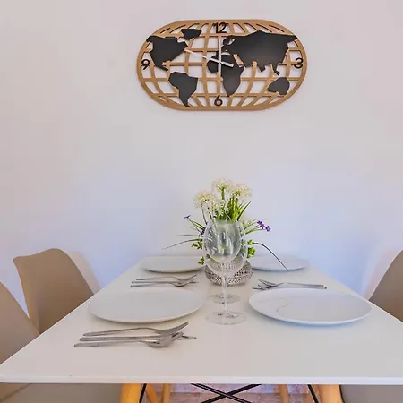 Acogedor Y Luminoso En *