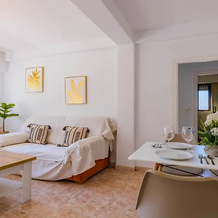 Acogedor Y Luminoso En