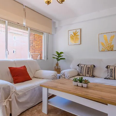 Acogedor Y Luminoso En Apartamento *